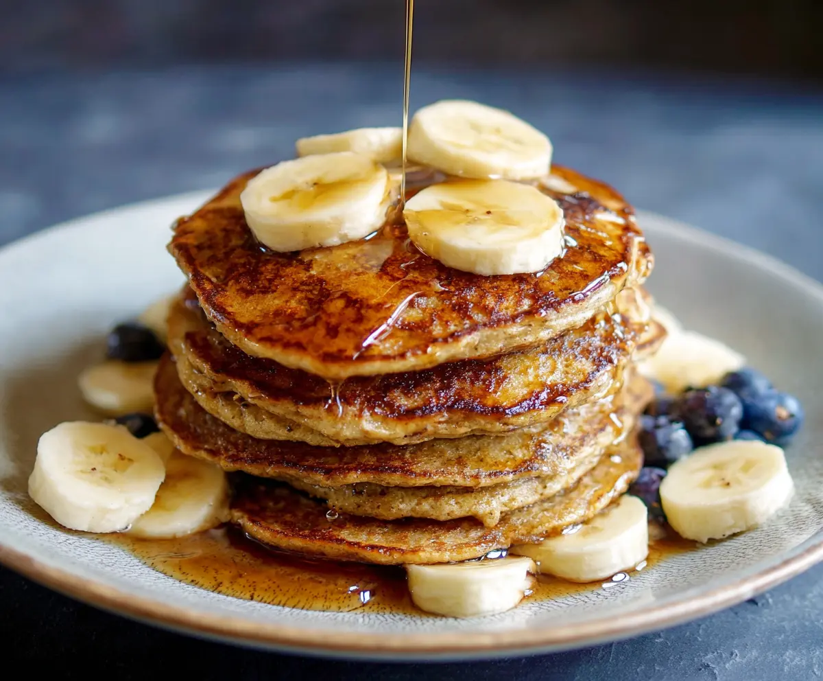 Easy 3-Ingredient Banana Oatmeal Pancakes