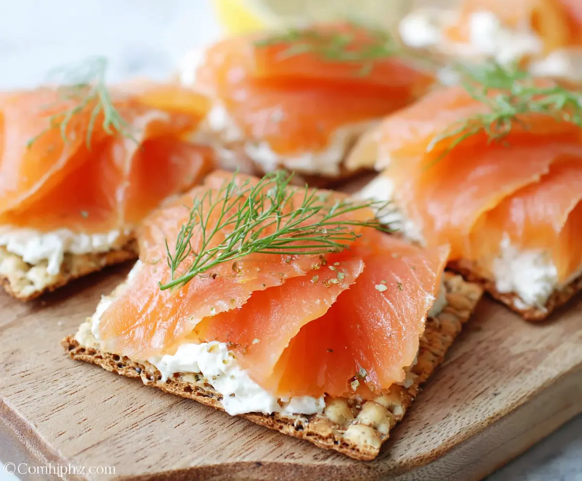 Easy Smoked Salmon Crackers